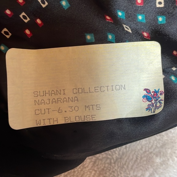 Suhani Collection Silk-Touch Fabric for Saree or Dress - Picture 6 of 7